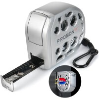 邻家小伙惊讶的自动锁定卷尺演示